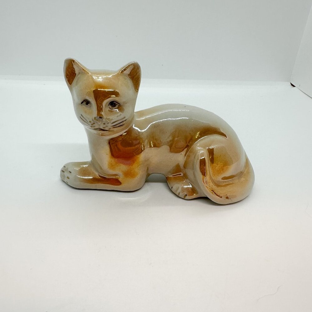 Vintage Porcelain Peach Lusterware Cat Brazil Laying Halloween